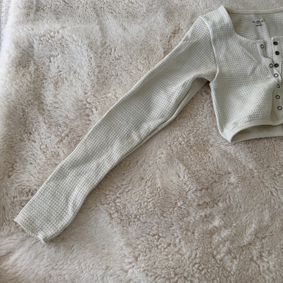 Urban Outfitters Out From Under Waffle Knit Long Sleeve Crop Top Cream - Picture 4 of 7